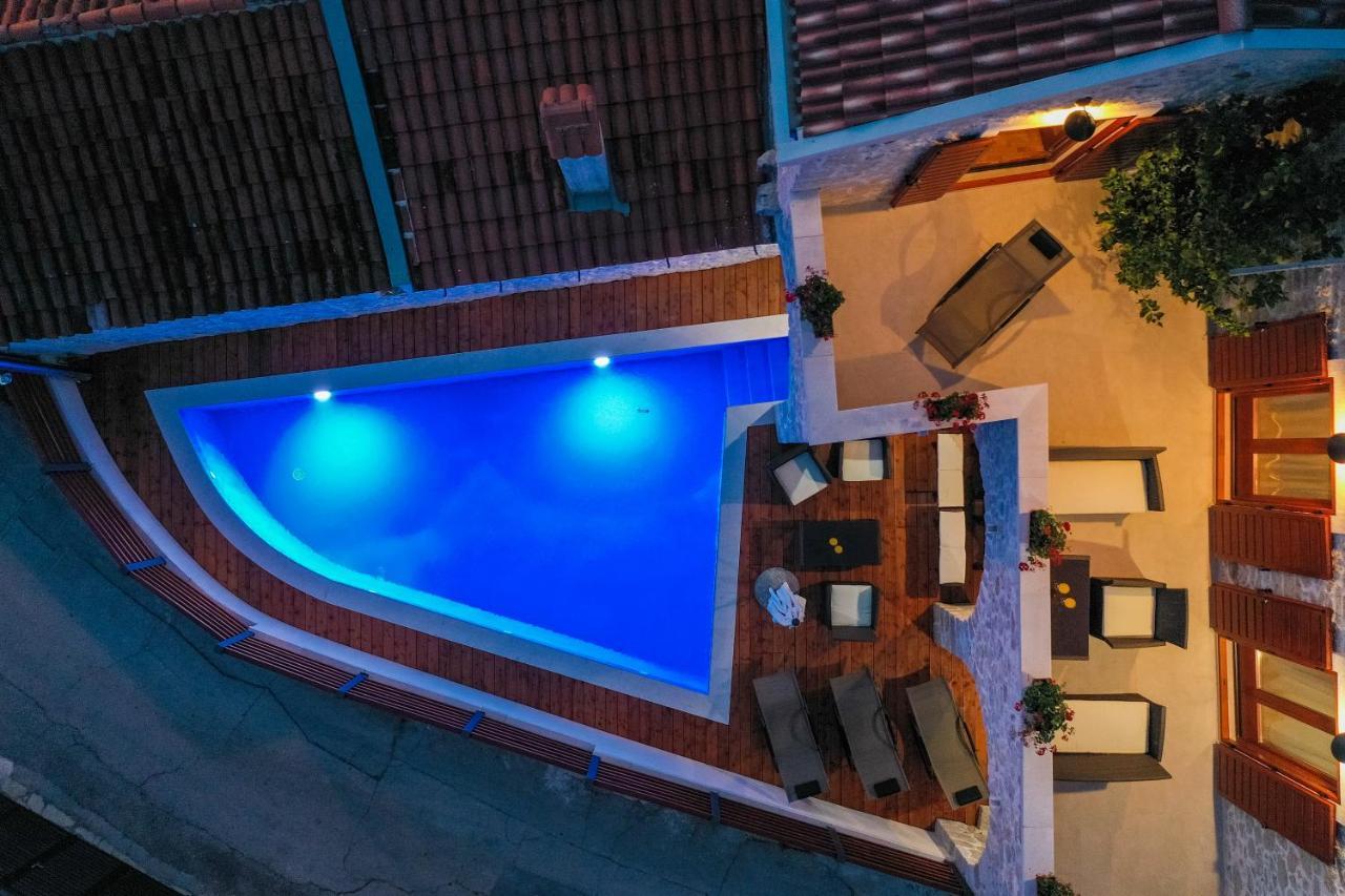 Holiday Home Mare Петрчане Экстерьер фото