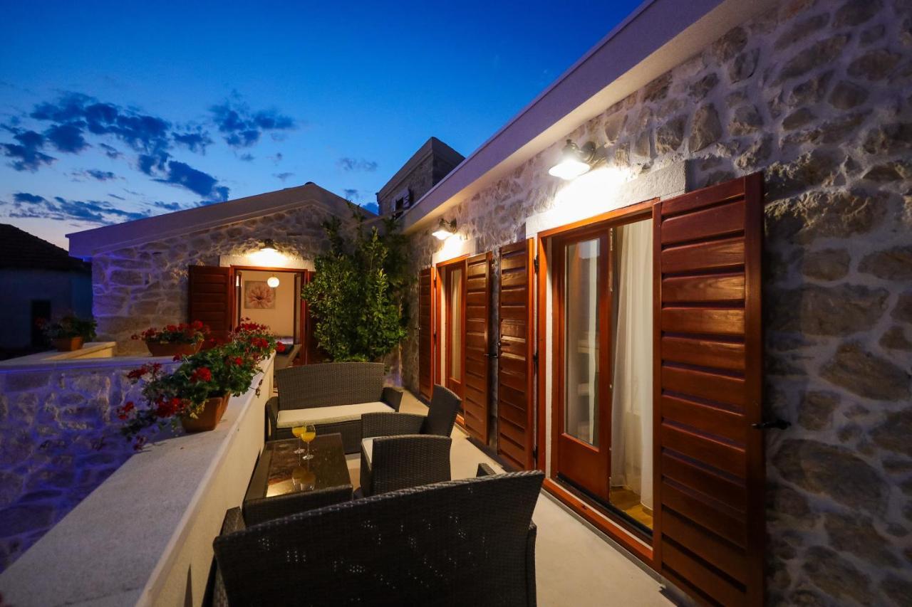Holiday Home Mare Петрчане Экстерьер фото