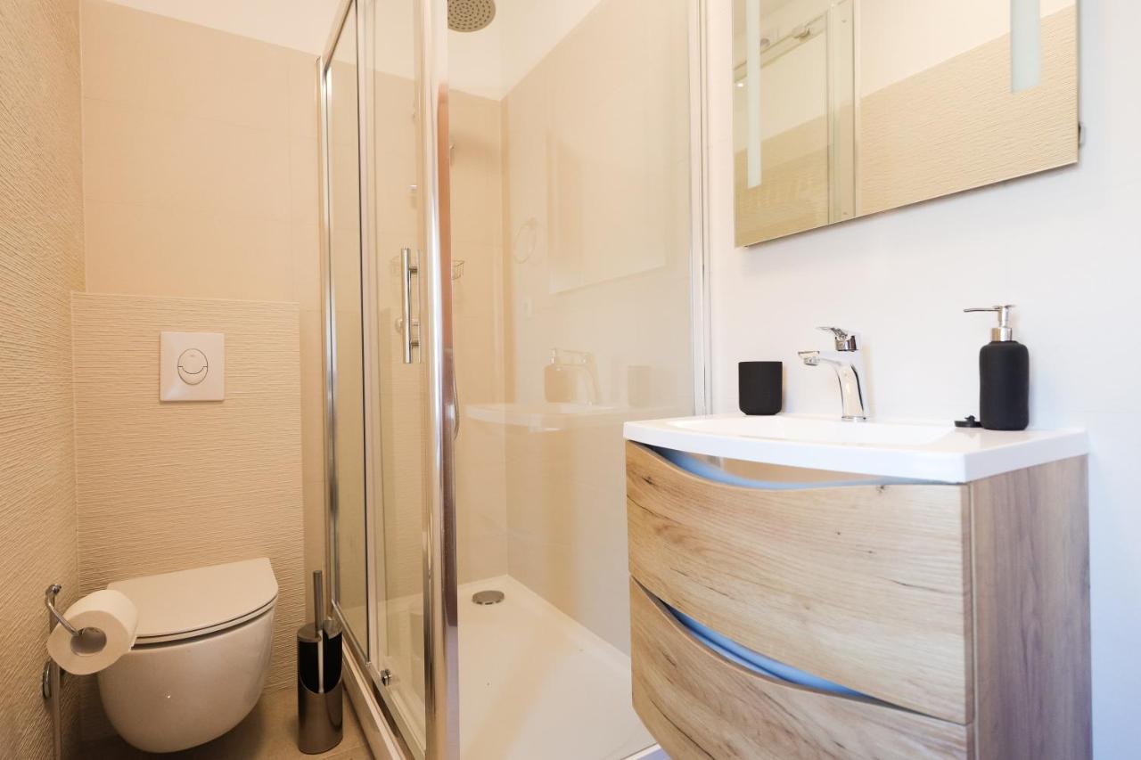 Holiday Home Mare Петрчане Экстерьер фото