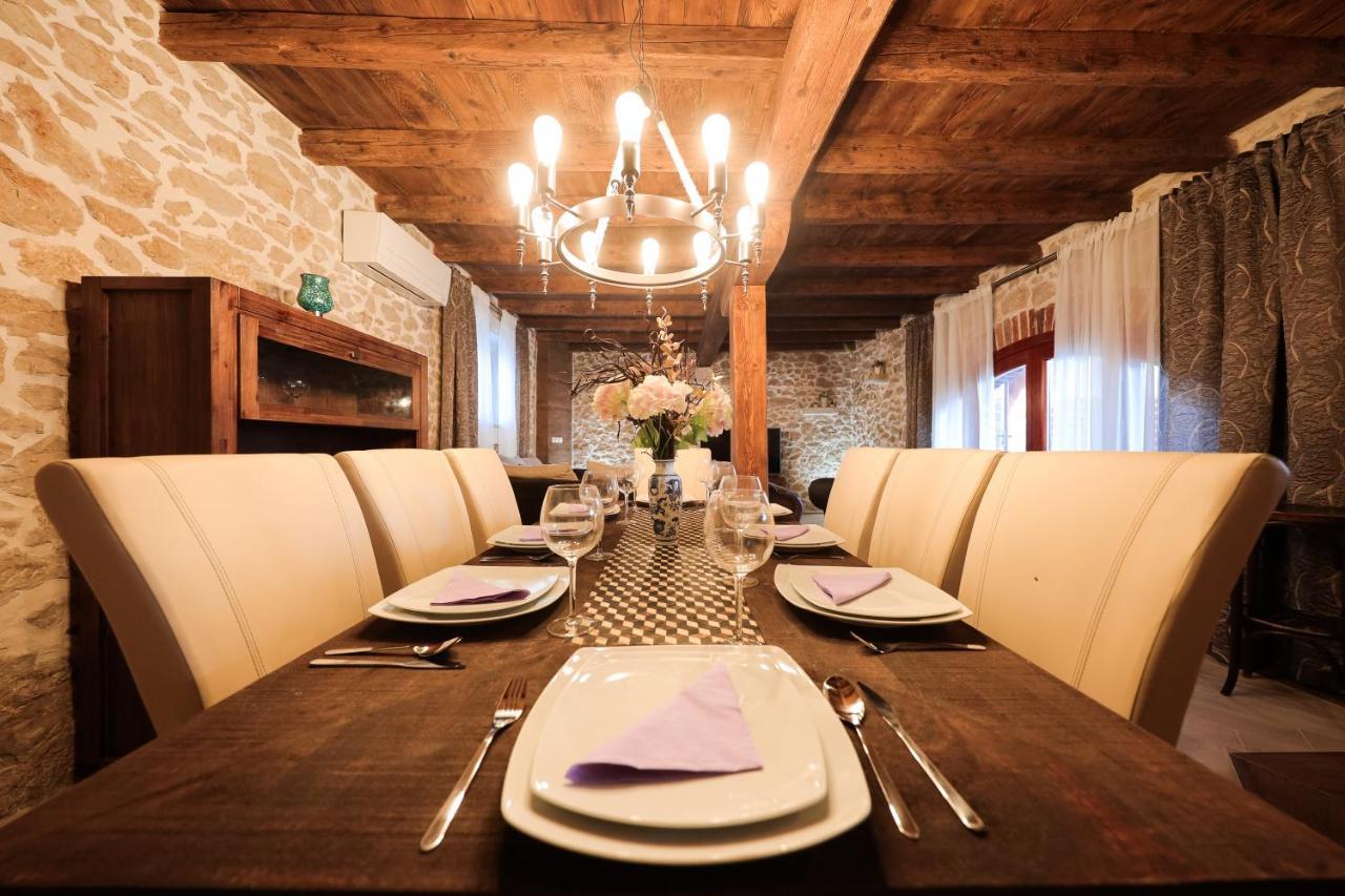 Holiday Home Mare Петрчане Экстерьер фото