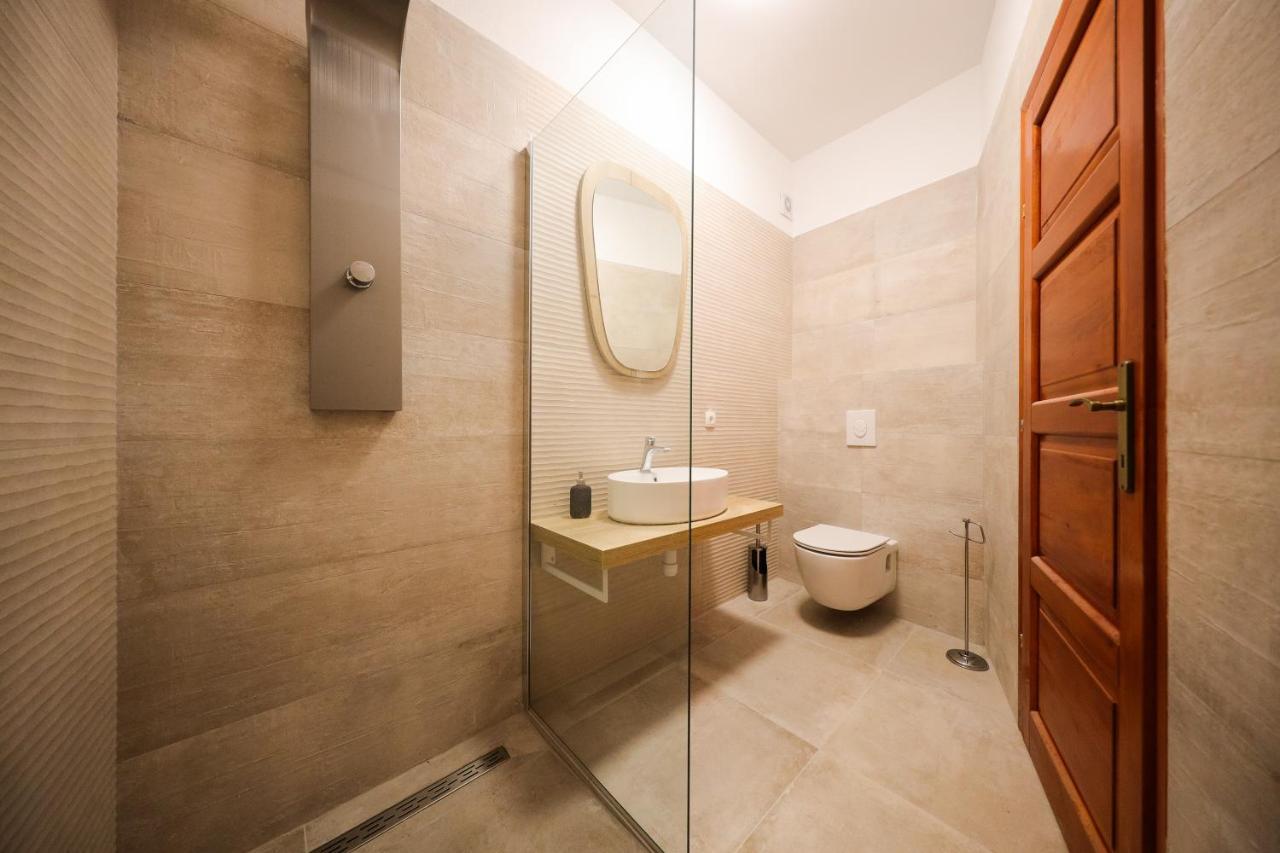 Holiday Home Mare Петрчане Экстерьер фото