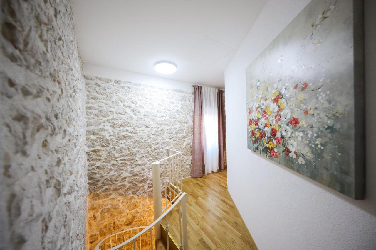 Holiday Home Mare Петрчане Экстерьер фото
