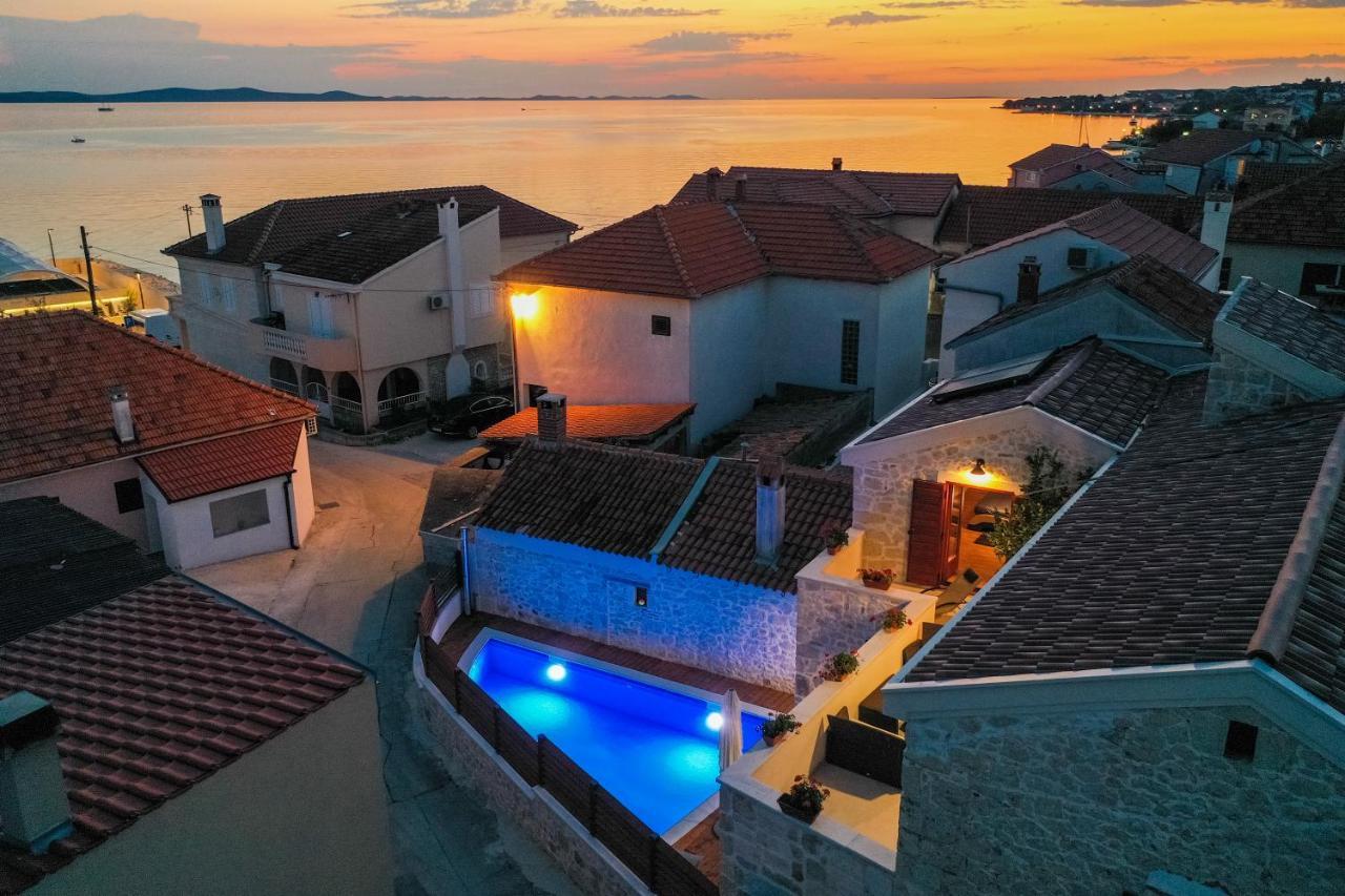 Holiday Home Mare Петрчане Экстерьер фото
