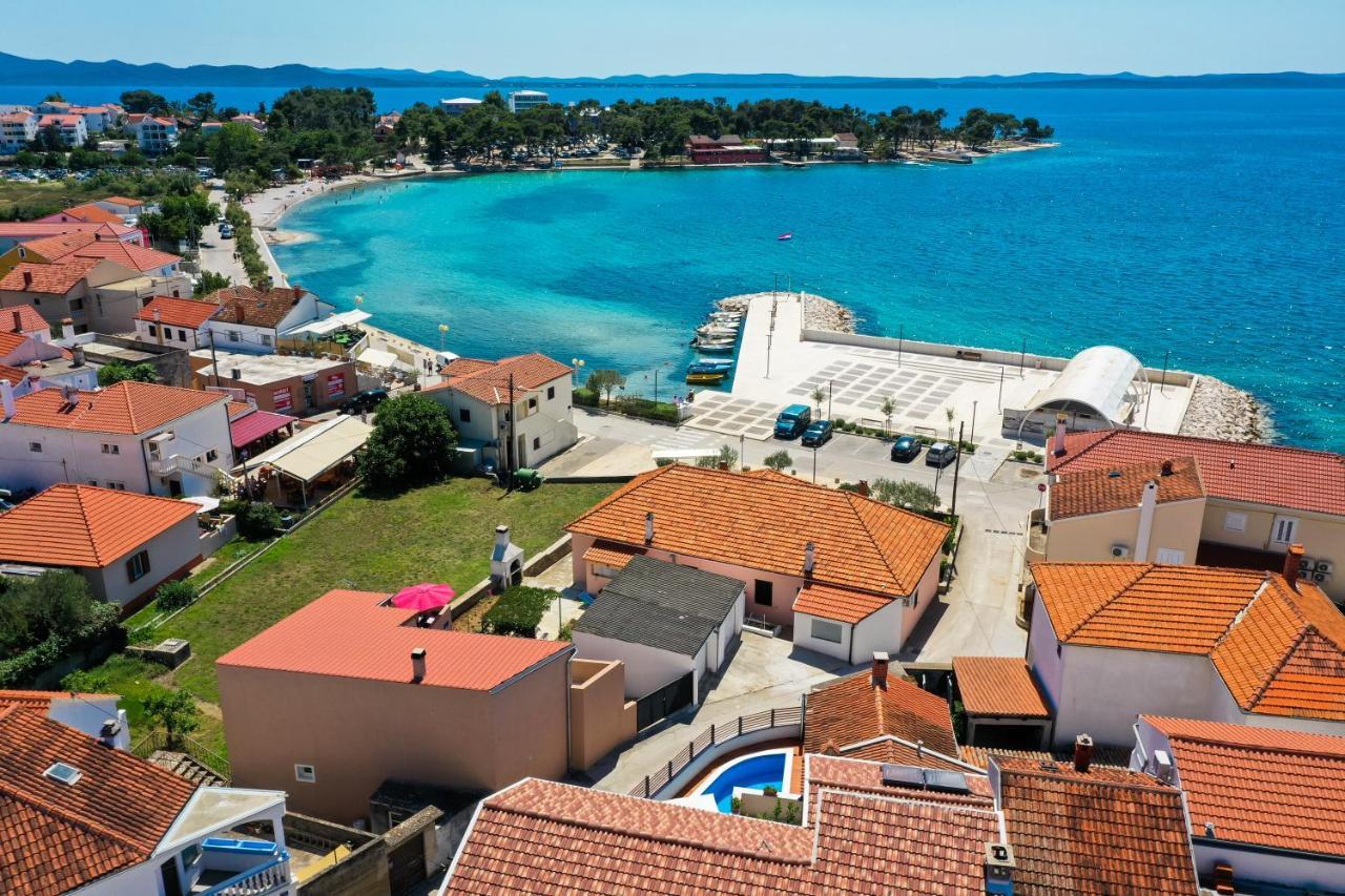 Holiday Home Mare Петрчане Экстерьер фото