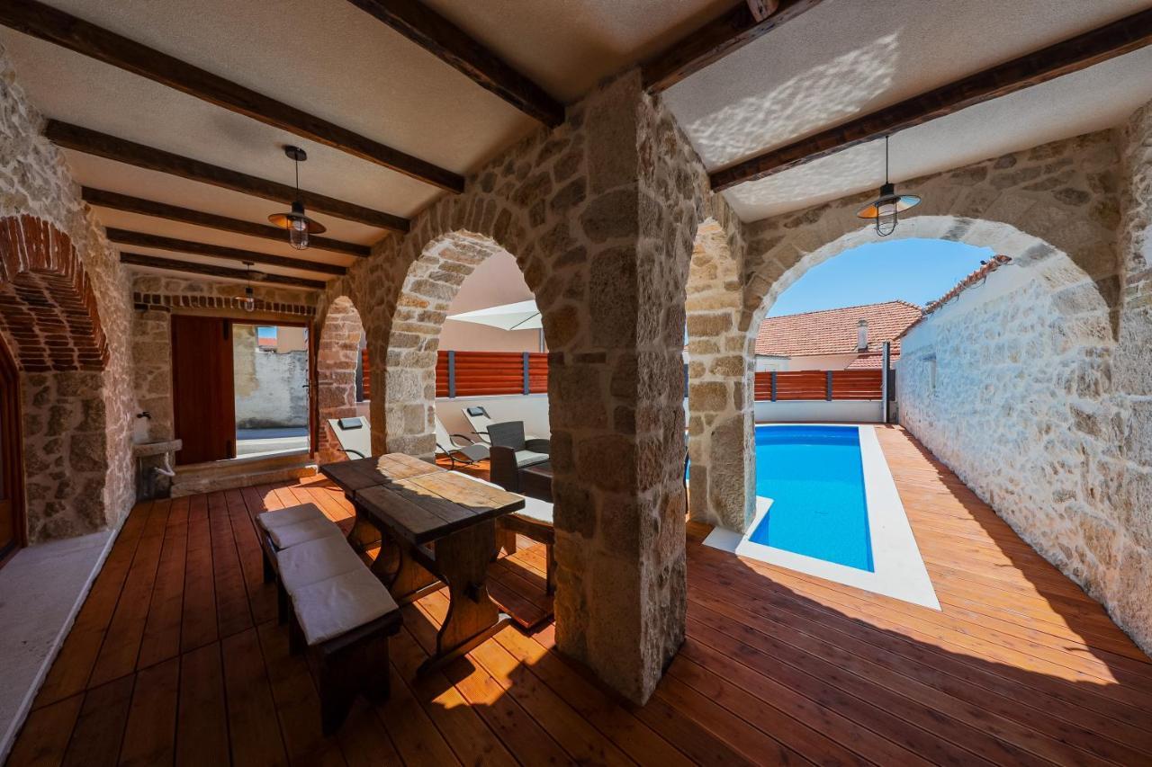 Holiday Home Mare Петрчане Экстерьер фото