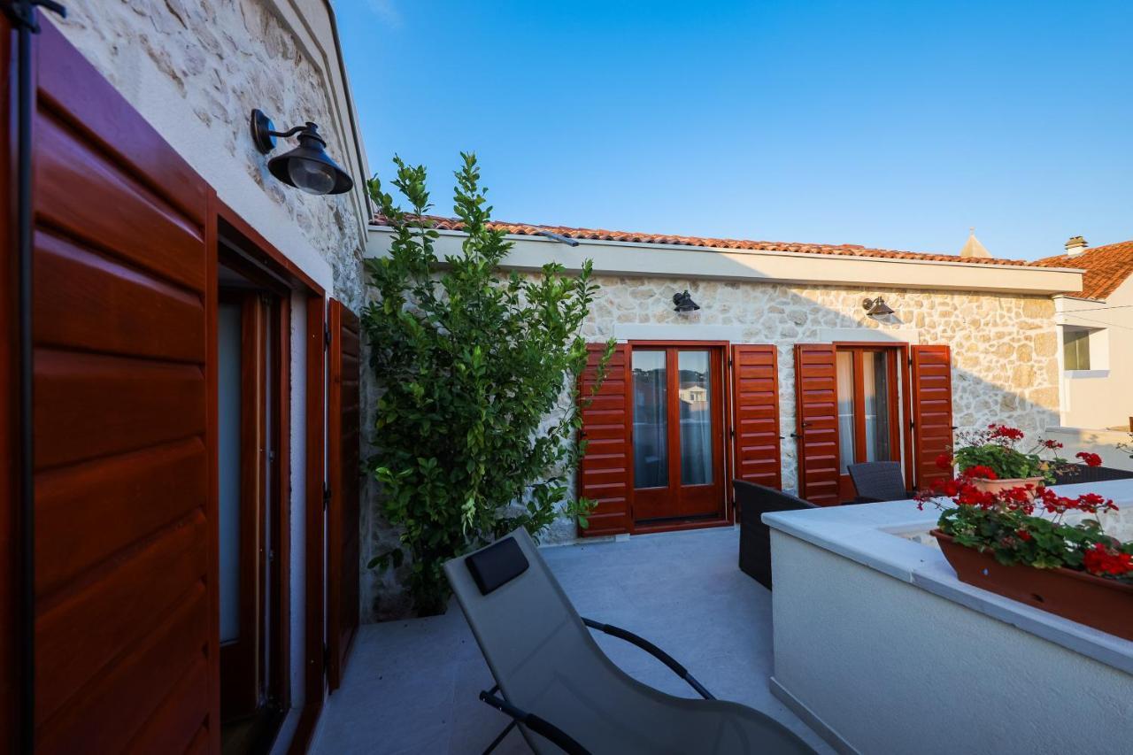 Holiday Home Mare Петрчане Экстерьер фото