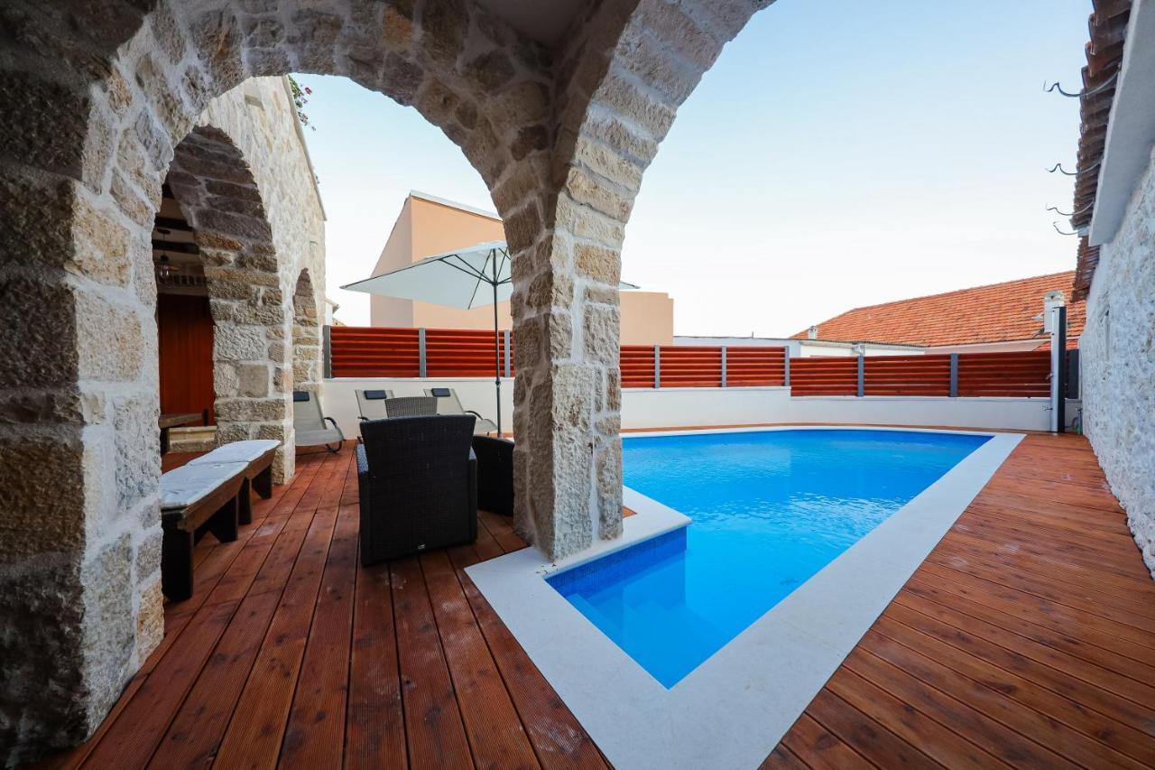 Holiday Home Mare Петрчане Экстерьер фото